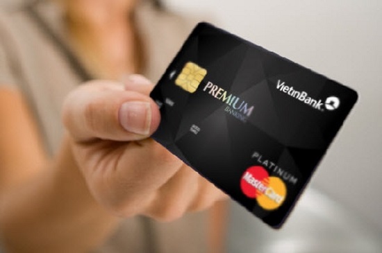 cách vay tiền bằng thẻ tín dụng